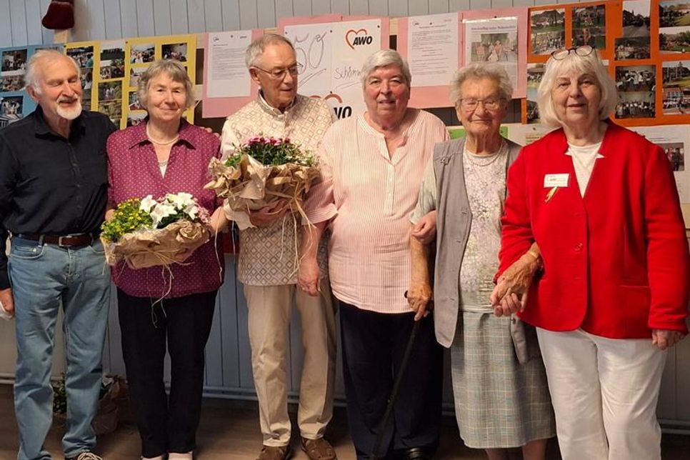 Rolf Seidel, Brigitte Colmorgen, Horst Krohnsnest, Erika Janz, Inge Krüger und Bärbel Seehusen (v. lks.).
