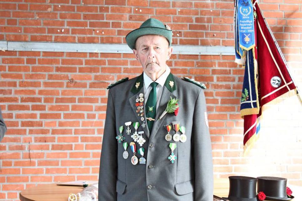 Der Orden für 50 Jahre ging an Gildebruder Hubert Kautz.