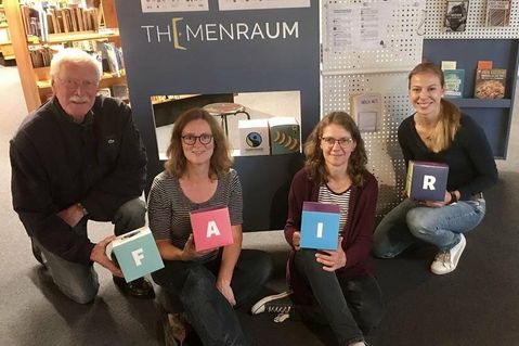 Volker Weber, Britta Hay, Sabine Stryga und Lina Sophie Koop (v.lks.) freuen sich auf die „Faire Woche“. (Foto: Stadtmarketing)