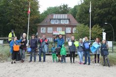 Eines von insgesamt vier „Müllteams“ startete hoch motiviert am Umwelthaus.