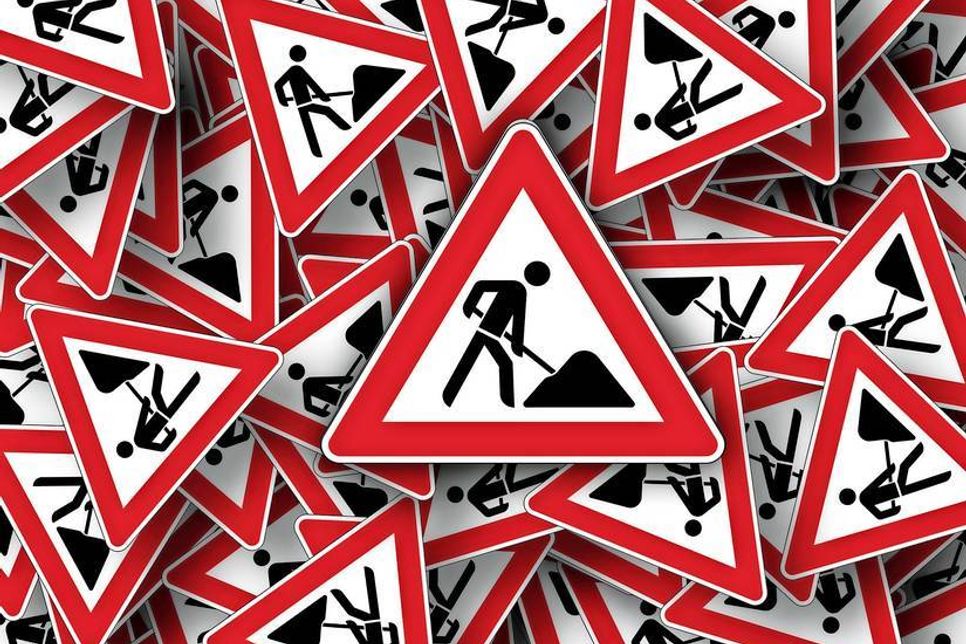 In der Zeit von 9 bis 15 Uhr wird eine alle sechs Jahre vorgeschriebene Hauptprüfung der Hafenbrücke vorgenommen.