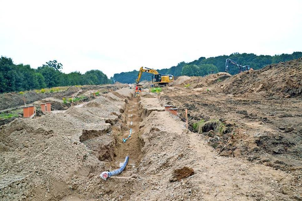 Hier wird in einigen Monaten der Margeritenweg von der Travemünder Landstraße aus ins Niendorfer Neubaugebiet „Blumenkoppel“ führen. (Foto: René Kleinschmidt)