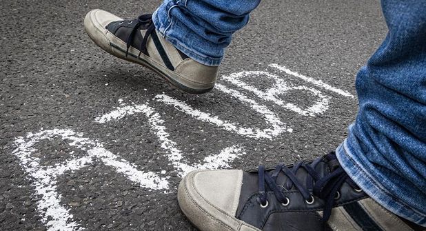 Als fitter und engagierter Azubi einen Schritt nach vorne machen: Jugendliche haben die Chance auf ein Azubi-Stipendium – egal, welchen Beruf sie ansteuern. Darauf hat die IG BAU Holstein hingewiesen.