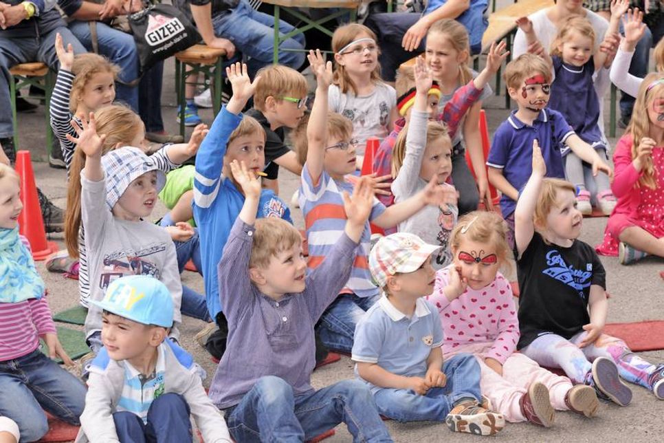 Das große Mitmach-Programm sorgte bei den kleinen Gästen für Begeisterung. (Foto: Jens Seemann)