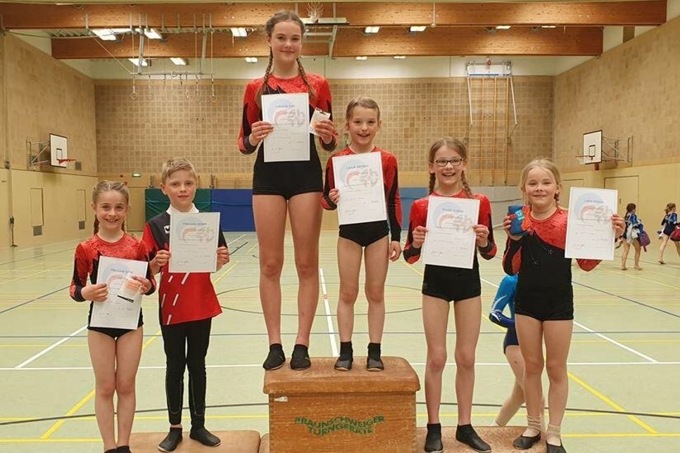 Paulina Klos, Hannes Jasper, Natalia Dorl, Lenia Ahrens, Frida Klaus, Lene Klaus.