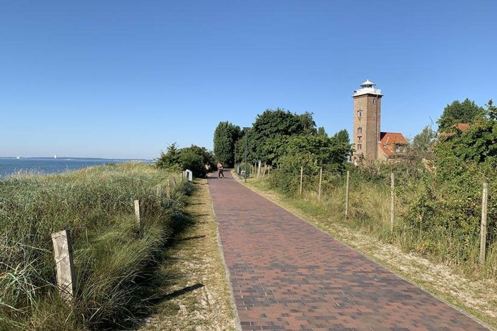 Einzigartig, wie ganz Pelzerhaken mit seinem Südstrand: der Leuchtturm.