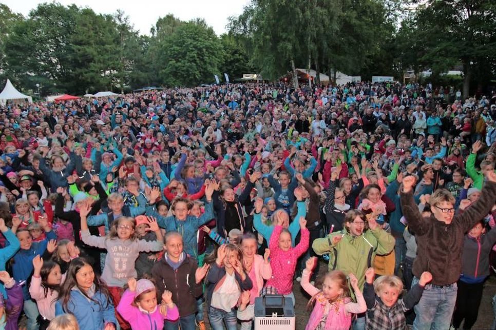 Tausende von Zuschauern bevölkerten den Kurpark.