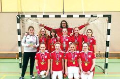 Der TSV Ratekau wurde Futsal-Hallenkreismeister bei den C-Juniorinnen. (Foto: Lars Braesch)