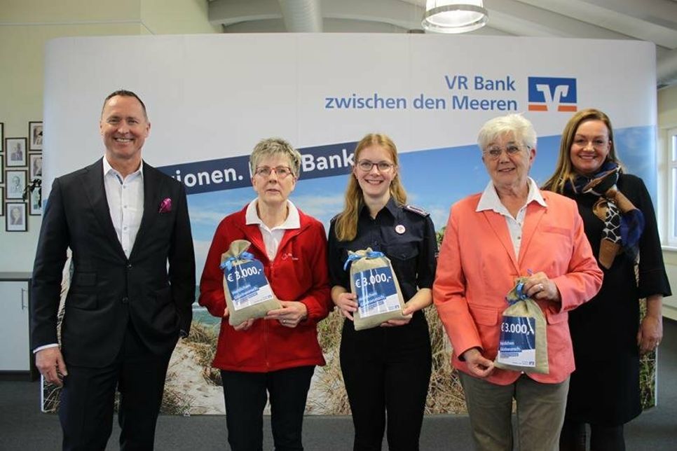 Lars Nissen, Co-Vorstandssprecher, Ingrid Graaf, Johanna Kruse, Hilde Schild und Anna Wiatrok, Leiterin Marketing/Kommunikation (v. lks.).