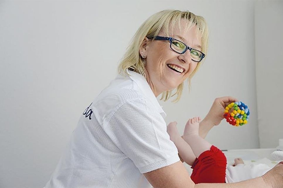 Berät zu allen Säuglingsfragen: Familien-Gesundheits-Kinderkrankenschwester Bianca Janßen.