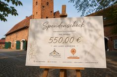Mit der Spende wird das Engagement für gewaltbetroffene Frauen im ländlichen Raum unterstützt.