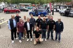 Die Organisatoren, Aussteller und Unterstützer der Neustädter Automeile freuten sich über zahlreiche Besucher auf dem Marktplatz.
