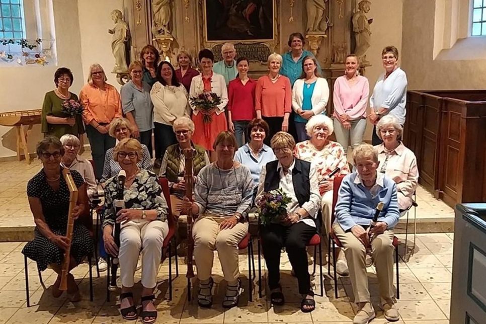 Der Kirchenchor „Dreiklang“ und das Flötenensemble geben gemeinsam ein Sommerkonzert.