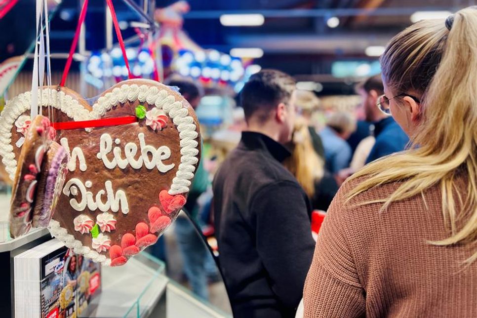 Über 400 Gäste waren zur Jubiläumsfeier in die Neustädter Filiale gekommen.