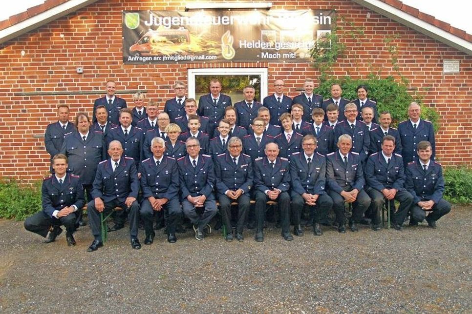Auf diese Männer und Frauen ist Verlass - seit 90 Jahren ist die Freiwillige Feuerwehr Glasau da, wenn sie gebraucht wird.