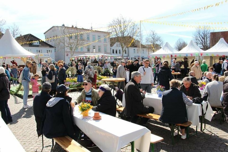 Auf dem Marktplatz ist auch für den kleinen Hunger gesorgt.