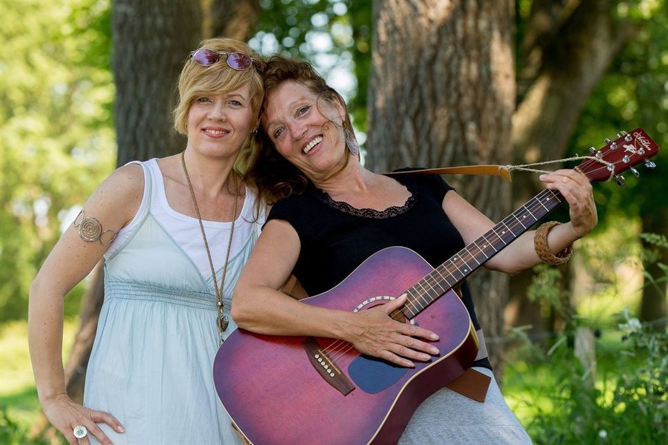 Bärbel Wolfmeier und Inge-Sophie Lorenzen. (Copyright Wolfmeier/Lorenzen)