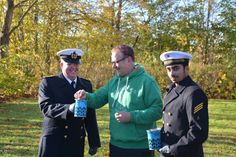 Die Soldaten freuen sich über jede Spende, um besondere Orte der Trauer erhalten zu können.