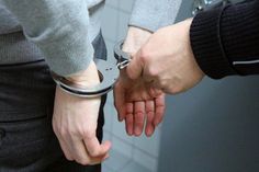 Die Ermittlungen werden durch die Kriminalpolizei Neustadt geführt.