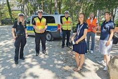 Sie führten am Donnerstag gemeinsame Kontrollen auf der Strandpromenade durch: Sina Lorenzen (von links), Ronny Mittag und Jörg Wischneswki (Polizeistation Timmendorfer Strand) und Bianca Streich, Michèl Soltmann und Dalin Rahlff-Petersson (Ordnungsamt der Gemeinde Timmendorfer Strand).
