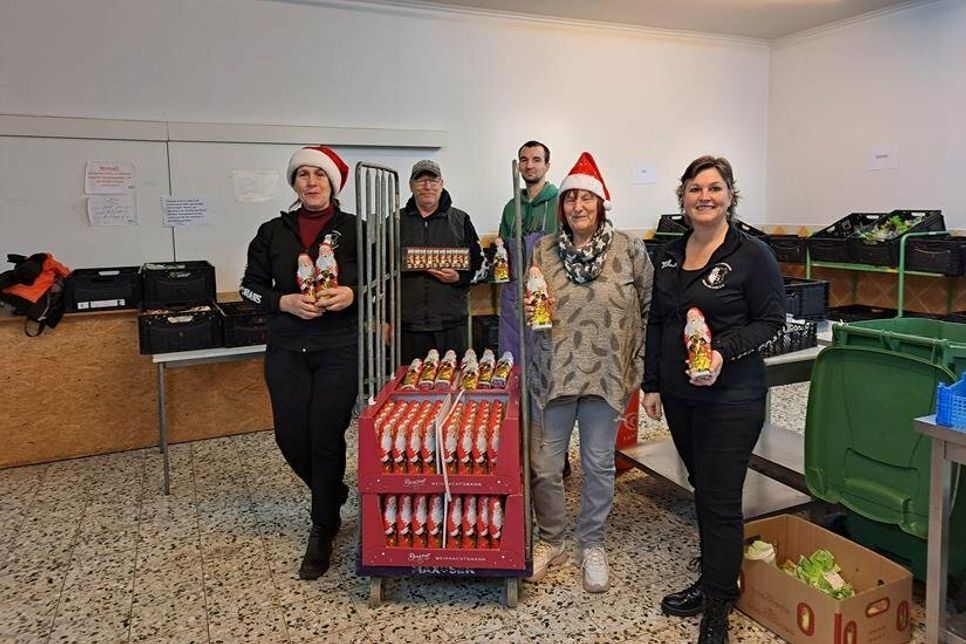 Schokoweihnachtsmänner für die Tafelkunden.