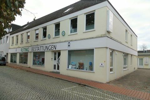 Rüting Bestattungen in der Neustädter Schmiedestraße 5-7.