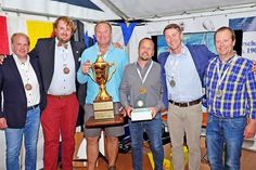 Strahlende Sieger: 1. Platz: Sven Friedrich, Christian Stock (Mitte), 2. Platz Tobias Barthel, Florian Stock (rechts) und 3. Platz Christoph Gebhardt, Lars Hückstädt (links)