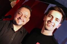 Patrick Staege präsentiert die vielfältige Auswahl an Grills.