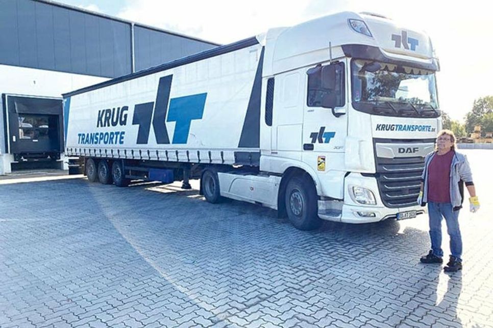 Gutgelaunt machte sich der Fahrer der Spedition Krug auf den Weg.