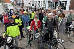 Startklar für den Klimaschutz: Das Anradeln begann am Sonntag am Marktplatz.