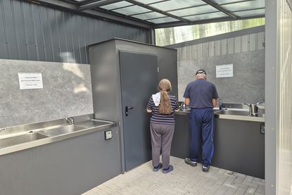 Für Vierbeiner gibt es eine gesonderte Hundedusche.