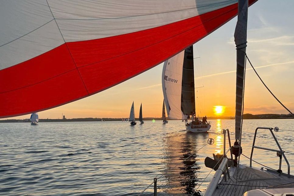 Der Neustädter Segler-Verein freut sich auf ein spannendes Mittsommer-Wochenende im Rundhafen und auf der Ostsee.