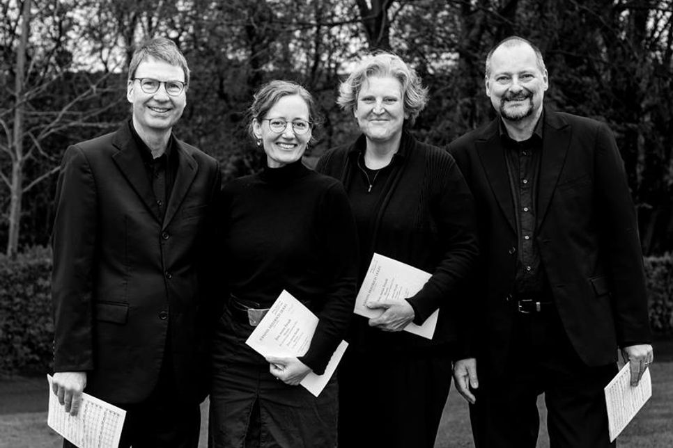 Hans Stratmann, Mona Klempnow, Johanna Groß und Lars Petersen (v. lks.).