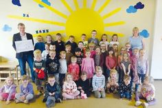 Große Freude herrschte bei den Kindern und pädagogischen Fachkräften bei der Scheckübergabe.
