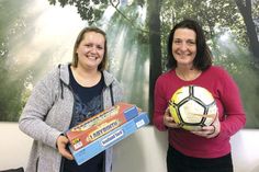 Rebecca Wiechmann und Denise Daude-Oster freuen sich schon jetzt auf die Kinder und Jugendlichen, die sich zur Ferienbetreuung 2019 anmelden. (Foto: hfr)