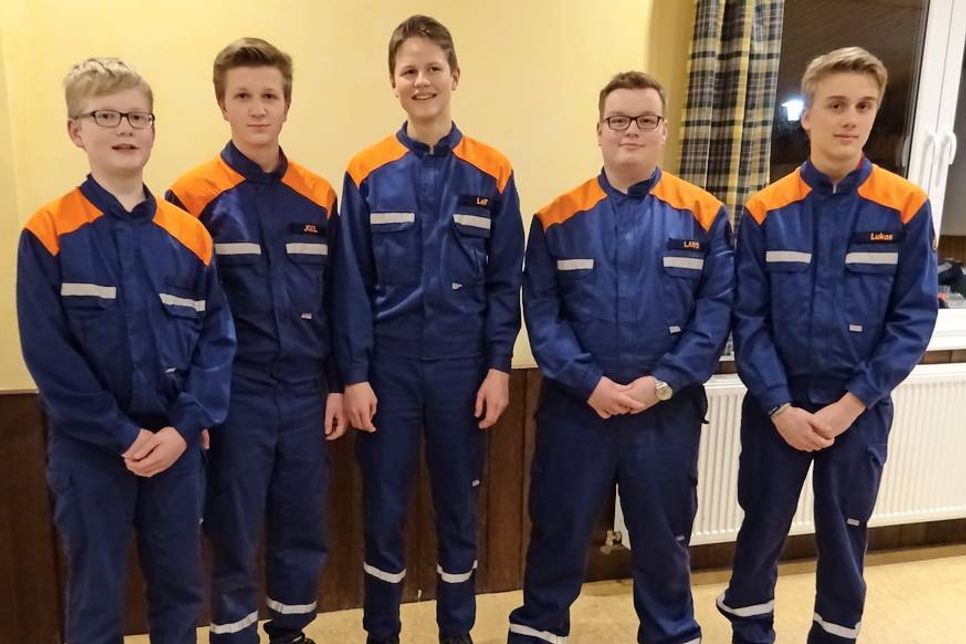 Zum neu gewählten Jugendausschuss gehören Finn Oke Warn, Joel Befeld, Leif Erik May, Lars Lorenz Lange und Lukas Leja (v. lks.).