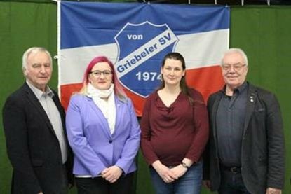 Der Vorstand des Griebeler SV: 1. Vorsitzender Jürgen Fischer, stellvertretende Vorsitzende Nadine Kleinfeld, stellvertretende Kassenwartin Ulrike Dobkowitz sowie Beisitzer für Finanzen und Werbung Peter Worms. (Foto: Marc Dobkowitz)