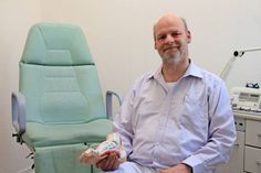 Die Fußgesundheit seiner Patienten ist seine Berufung.