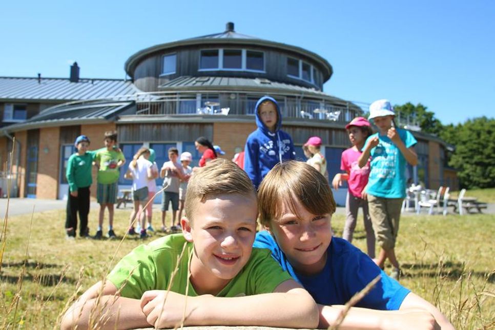 Das zentrale Motto der Jugendherberge Dahme lautet „Gemeinschaft erleben“. Im Mittelpunkt stehen Toleranz, Bildung, Spaß und neue Erfahrungen.