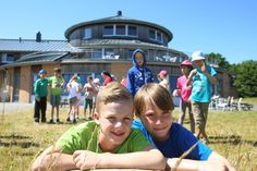 Das zentrale Motto der Jugendherberge Dahme lautet „Gemeinschaft erleben“. Im Mittelpunkt stehen Toleranz, Bildung, Spaß und neue Erfahrungen.