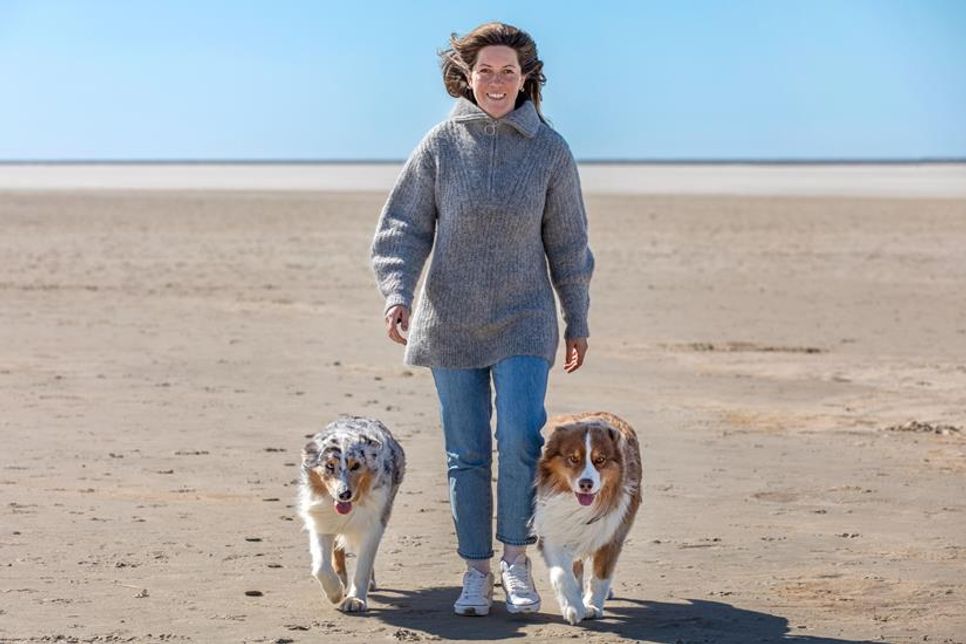 In Süsel bietet Cordula Möller ein breites Spektrum an professioneller Unterstützung für Menschen mit Hund.