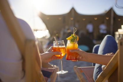 „Musik im Strandkorb“ tourt von Anfang Juli bis Ende August durch verschiedene Ostseeorte in der Lübecker Bucht und hat 25 kostenfreie Sommer-Sonne-Strand-Konzerte im Gepäck. (Foto: www.luebecker-bucht-ostsee.de)
