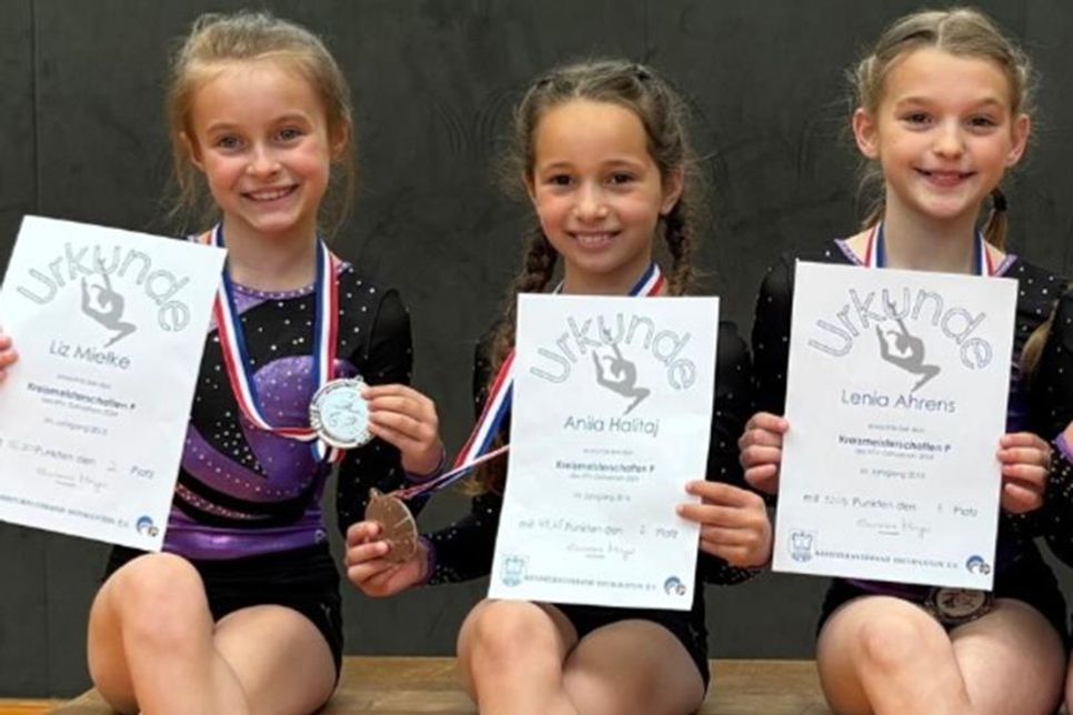 Liz Mielke, Anila Halitaj und Lenia Ahrens (v. lks.).