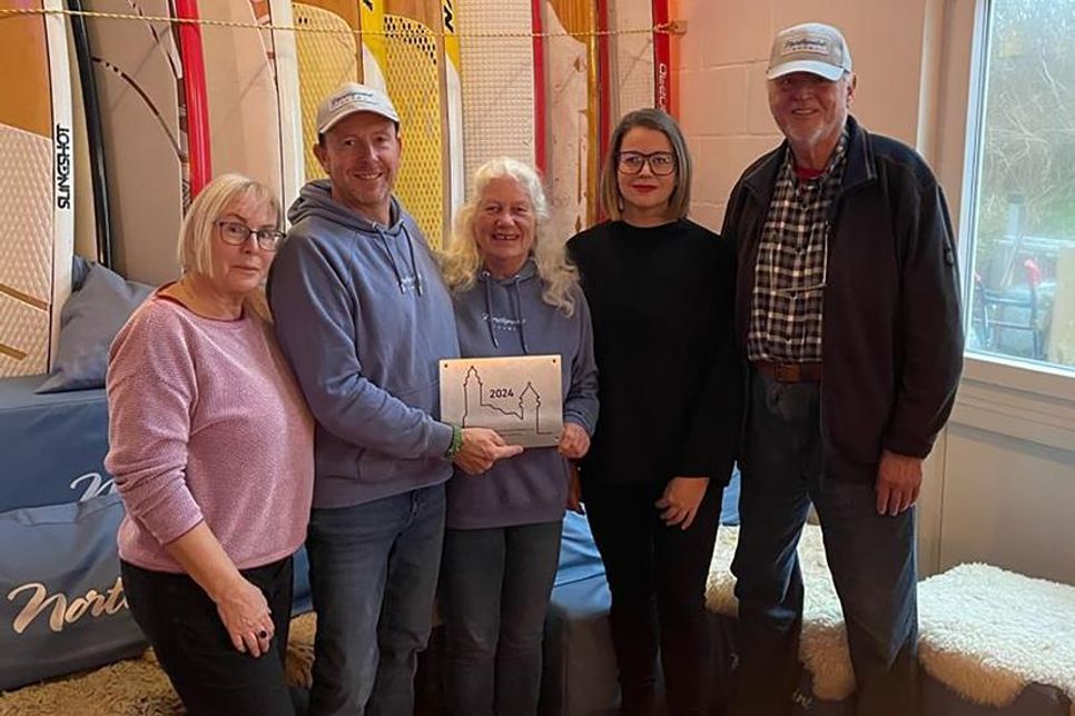 Petra Templin, Dirk und Antje Neermann, Tina Schmid und Jürgen Möller (v. lks.).