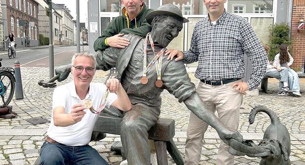 Die Organisatoren Tim Brockmann, Mark Harm und Christoph Donath-Totzke (v. l.) freuen sich auf einen gut gebuchten und besuchten Schusterlauf am kommenden Sonntag.