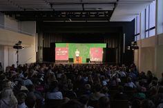 Mit dem Theaterstück „Fairsein - Wie geht das?“ wurde die Faire Woche in Neustadt eröffnet.