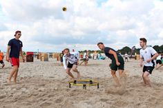Keine optimalen Wetterbedingungen, aber zum Glück klarte es immer wieder auf, sodass die spannenden Partien bei Sonne verfolgt werden konnten.