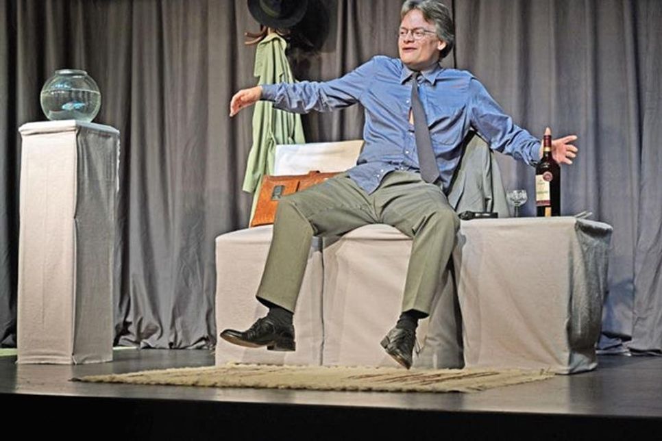 In „Scheet mi een beten dood“ durchlebt ein Arbeitsloser (Schauspieler Christian Becker) seine persönliche Krise...