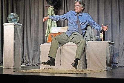 In „Scheet mi een beten dood“ durchlebt ein Arbeitsloser (Schauspieler Christian Becker) seine persönliche Krise...