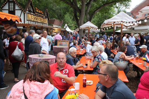 Bummeln und Genießen sind zwei Komponenten, die das Klosterfest bestens miteinander vereint.